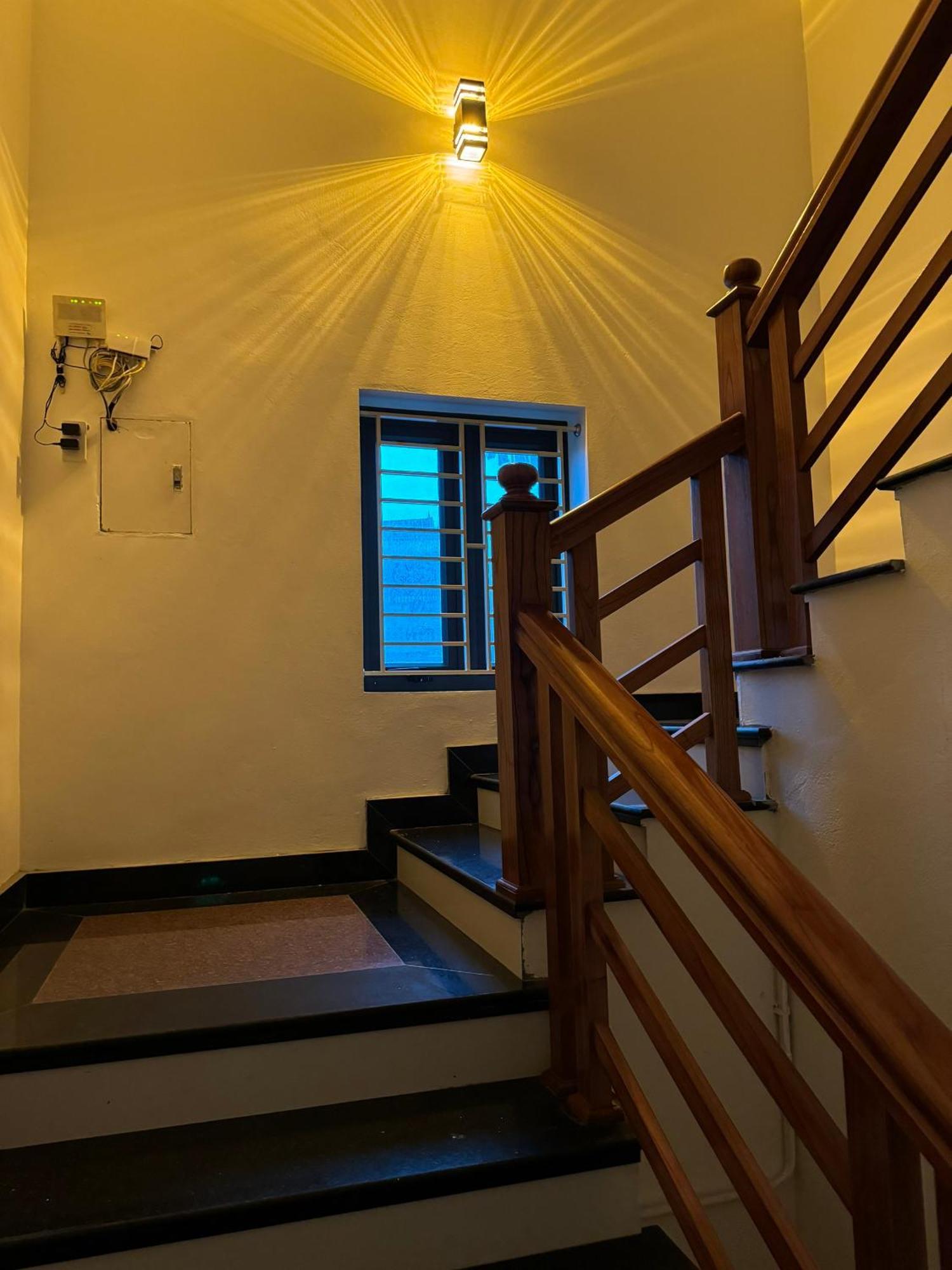 Hotel Minh Thang Nho Quan Luaran gambar