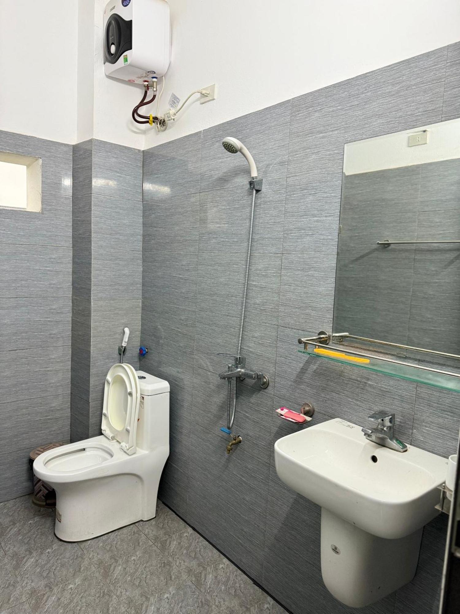 Hotel Minh Thang Nho Quan Luaran gambar